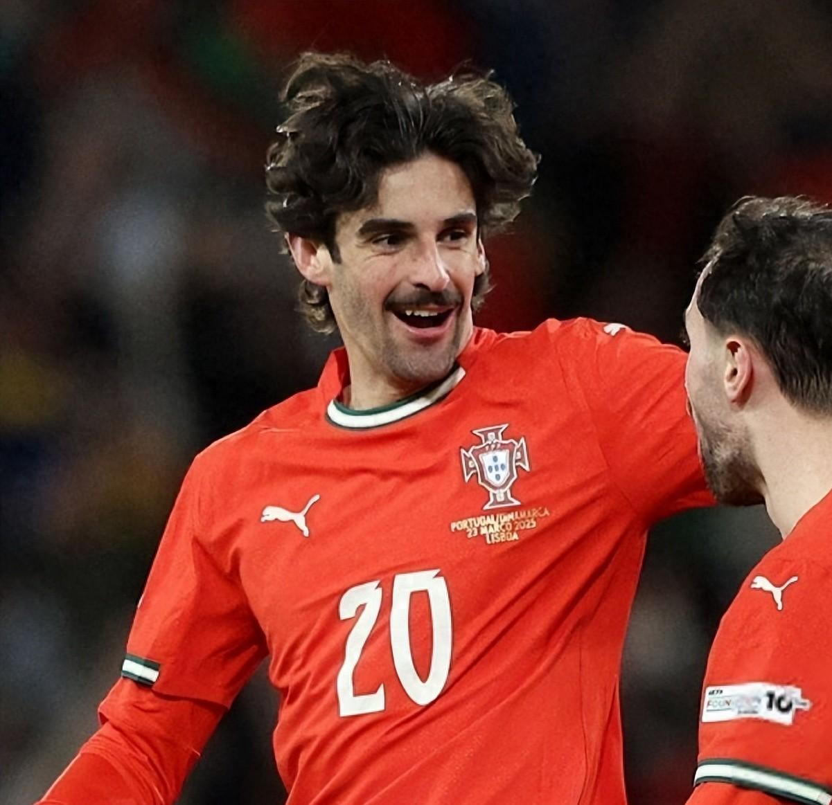 中欧体育-葡萄牙体育迎足总杯关键赛，加时末段篮板制胜，更衣室稳定，纪律约束更严格(下列比赛用球不正确的表述是)